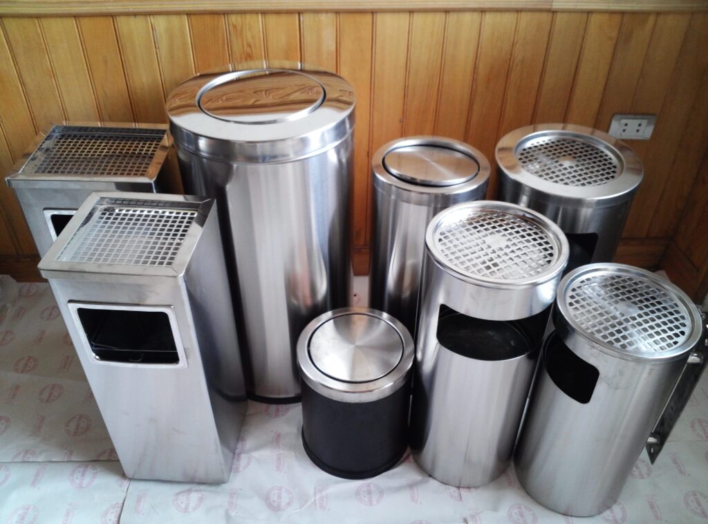 Thùng rác inox gạt tàn Sóng Vàng