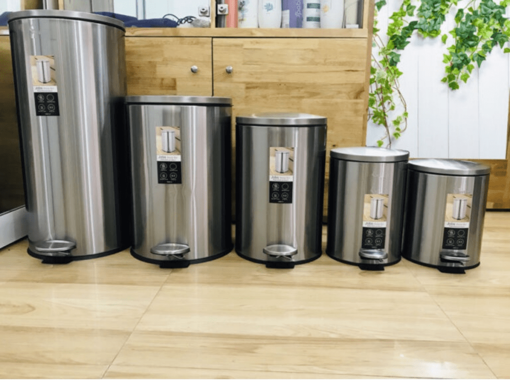 Thùng rác inox chân đạp Sóng Vàng 